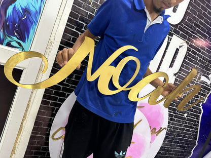 NOMBRE DORADO DE 1 METRO DE ANCHO