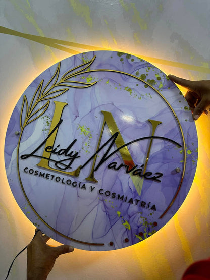 Logos con luces en mdf